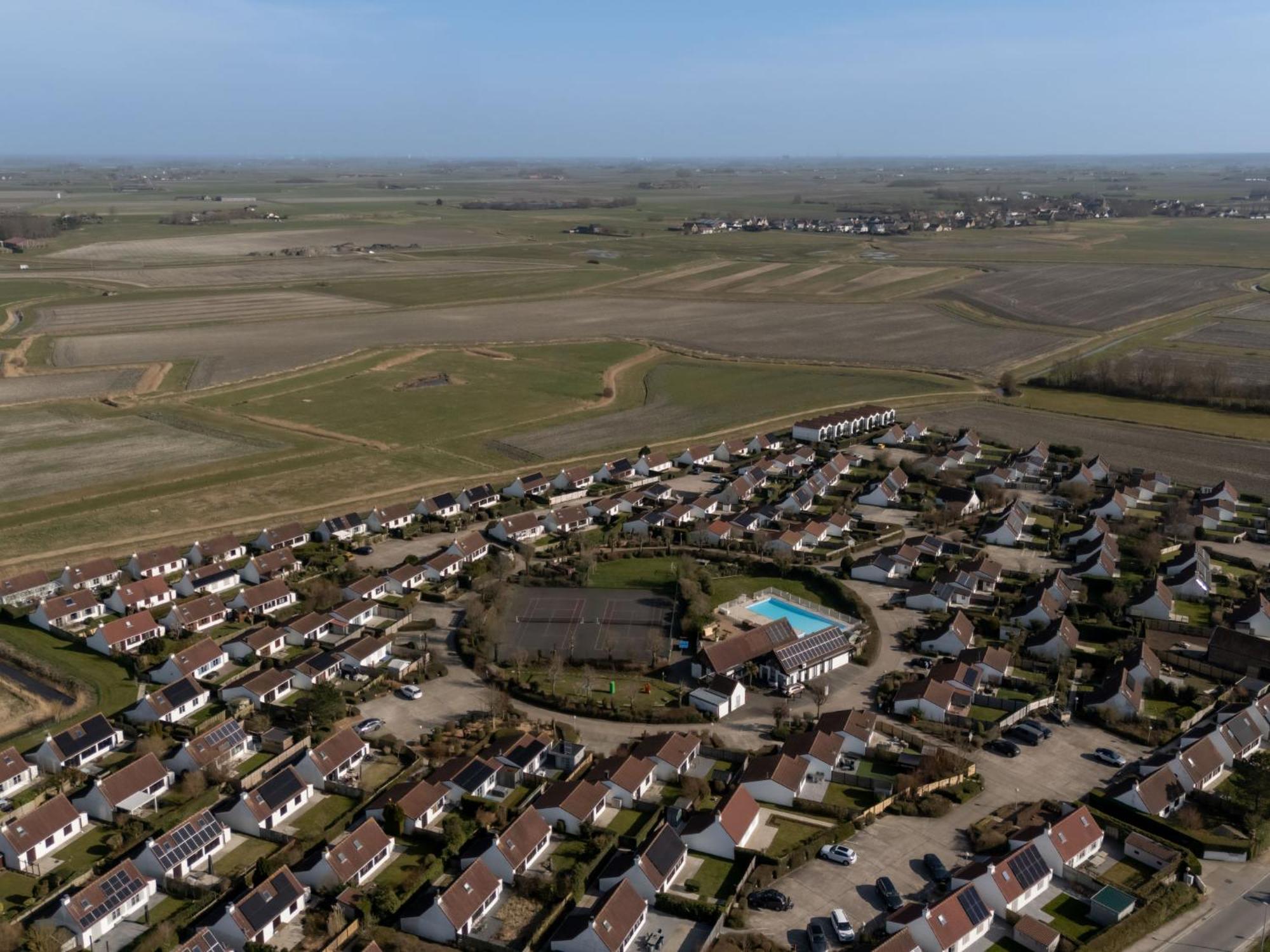 Holiday Home Zeepark Zeepolder-7 By Interhome De Haan Luaran gambar